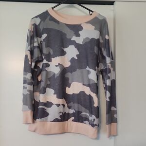 Camouflage Long Sleeve Sweatshirt
